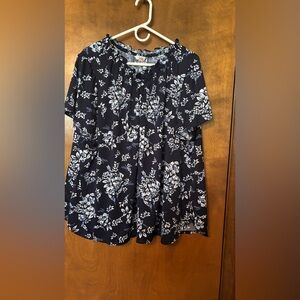 Croft & Barrow Navy and White Floral Top